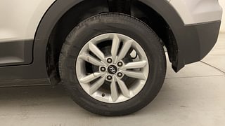 Used 2016 Hyundai Creta [2015-2018] 1.6 SX Plus Petrol Petrol Manual tyres LEFT REAR TYRE RIM VIEW