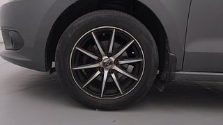 Used 2014 volkswagen Vento 1.6L Comfortline Diesel Diesel Manual tyres LEFT FRONT TYRE RIM VIEW