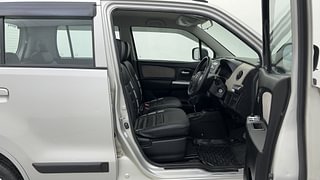 Used 2016 Maruti Suzuki Wagon R 1.0 [2015-2019] VXI AMT Petrol Automatic interior RIGHT SIDE FRONT DOOR CABIN VIEW