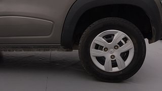 Used 2017 Renault Kwid [2015-2019] 1.0 RXT AMT Opt Petrol Automatic tyres LEFT REAR TYRE RIM VIEW