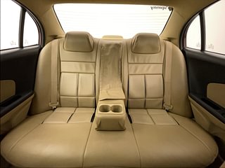 Used 2015 Honda Amaze [2013-2016] 1.2 VX i-VTEC Petrol Manual interior REAR SEAT CONDITION VIEW