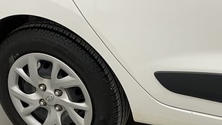 Used 2019 Hyundai Grand i10 [2017-2020] Magna 1.2 Kappa VTVT Petrol Manual dents MINOR SCRATCH