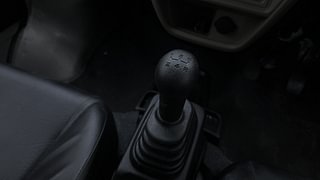 Used 2023 Maruti Suzuki Eeco AC 5 STR Petrol Manual interior GEAR  KNOB VIEW