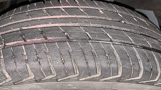 Used 2018 Datsun Redi-GO [2015-2019] T(O) 1.0 AMT Petrol Automatic tyres LEFT REAR TYRE TREAD VIEW