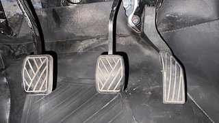 Used 2018 Maruti Suzuki Ertiga [2015-2018] VXI Petrol Manual interior PEDALS VIEW