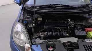 Used 2013 Honda Amaze [2013-2016] 1.2 VX AT i-VTEC Petrol Automatic engine ENGINE RIGHT SIDE HINGE & APRON VIEW