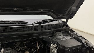 Used 2021 Maruti Suzuki S-Cross Zeta 1.5 Petrol Manual engine ENGINE LEFT SIDE HINGE & APRON VIEW