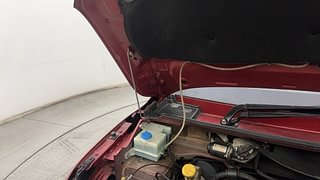 Used 2016 Renault Kwid [2015-2019] RXT Petrol Manual engine ENGINE RIGHT SIDE HINGE & APRON VIEW
