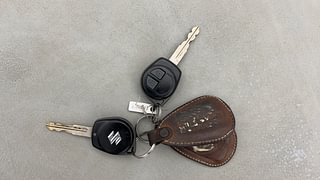Used 2017 Maruti Suzuki Swift [2011-2017] VDi Diesel Manual extra CAR KEY VIEW