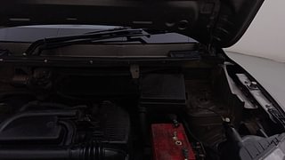 Used 2017 Renault Kwid [2015-2019] 1.0 RXT AMT Opt Petrol Automatic engine ENGINE LEFT SIDE HINGE & APRON VIEW