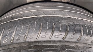 Used 2019 Ford EcoSport [2017-2020] Titanium + 1.5L Ti-VCT AT Petrol Automatic tyres LEFT FRONT TYRE TREAD VIEW