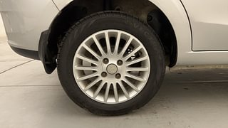 Used 2015 Tata Zest [2014-2019] XT Petrol Petrol Manual tyres RIGHT REAR TYRE RIM VIEW