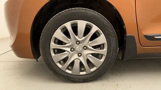 Used 2018 Maruti Suzuki Baleno [2015-2019] Alpha Petrol Petrol Manual tyres LEFT FRONT TYRE RIM VIEW