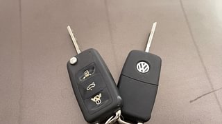 Used 2018 Volkswagen Ameo [2017-2020] Highline Plus 1.5L AT (D) Diesel Automatic extra CAR KEY VIEW