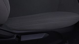 Used 2016 Ford EcoSport [2015-2017] Trend+ 1.0L EcoBoost Petrol Manual top_features Driver height adjustable seat