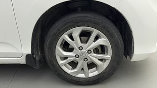 Used 2020 honda Amaze 1.2 VX CVT i-VTEC Petrol Automatic tyres RIGHT FRONT TYRE RIM VIEW