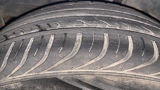 Used 2019 Tata Tiago [2018-2020] JTP 1.2RT 110PS BS-IV Petrol Manual tyres RIGHT REAR TYRE TREAD VIEW