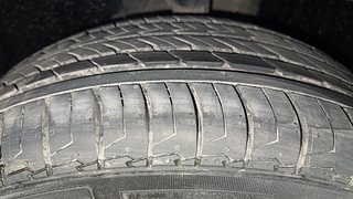 Used 2021 Tata Altroz XZ 1.2 Petrol Manual tyres LEFT FRONT TYRE TREAD VIEW