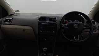 Used 2015 Skoda Rapid [2011-2016] Ambition 1.6 MPI MT Petrol Manual interior DASHBOARD VIEW