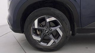 Used 2022 Hyundai Venue [2019-2022] SX 1.0 (O) Turbo iMT Petrol Manual tyres LEFT FRONT TYRE RIM VIEW