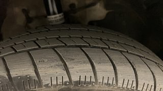 Used 2015 Tata Zest [2014-2019] XT Petrol Petrol Manual tyres RIGHT FRONT TYRE TREAD VIEW