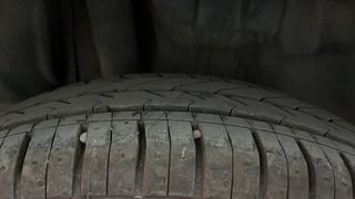 Used 2020 Maruti Suzuki Swift [2017-2021] VXI AMT Petrol Automatic tyres RIGHT REAR TYRE TREAD VIEW