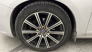 Used 2016 Volvo S60 Inscription Diesel Automatic tyres LEFT FRONT TYRE RIM VIEW