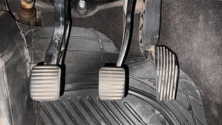Used 2017 JEEP Compass [2017-2021] Longitude (O) 2.0 Diesel Diesel Manual interior PEDALS VIEW
