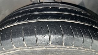 Used 2015 Hyundai Elite i20 [2014-2018] Magna 1.2 Petrol Manual tyres RIGHT FRONT TYRE TREAD VIEW