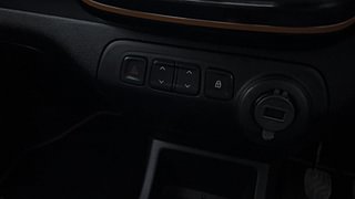 Used 2017 Renault Kwid [2017-2019] CLIMBER 1.0 Petrol Manual top_features Power windows