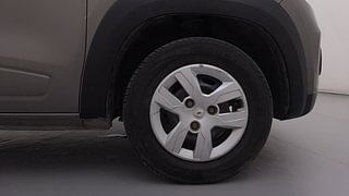 Used 2017 Renault Kwid [2015-2019] 1.0 RXT AMT Opt Petrol Automatic tyres RIGHT FRONT TYRE RIM VIEW