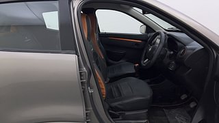 Used 2017 Renault Kwid [2017-2019] CLIMBER 1.0 Petrol Manual interior RIGHT SIDE FRONT DOOR CABIN VIEW