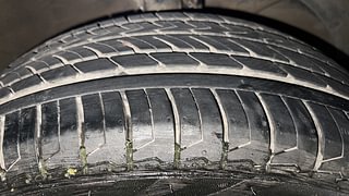 Used 2015 Maruti Suzuki Baleno [2015-2019] Alpha Petrol Petrol Manual tyres RIGHT FRONT TYRE TREAD VIEW