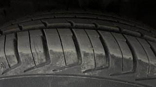 Used 2015 hyundai i10 Sportz 1.1 Petrol Petrol Manual tyres LEFT FRONT TYRE TREAD VIEW