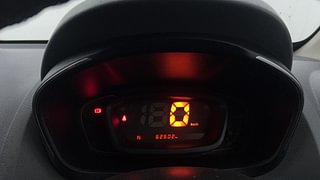 Used 2019 Renault Kwid [2015-2019] 1.0 RXT AMT Opt Petrol Automatic interior CLUSTERMETER VIEW