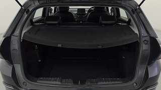 Used 2021 Tata Altroz XZ 1.2 Petrol Manual interior DICKY INSIDE VIEW