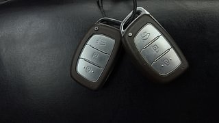 Used 2021 Hyundai Aura SX 1.2 Petrol Petrol Manual extra CAR KEY VIEW