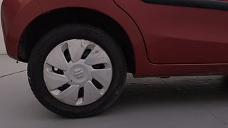 Used 2015 Maruti Suzuki Celerio VXI AMT Petrol Automatic tyres RIGHT REAR TYRE RIM VIEW