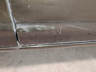 Used 2017 Renault Kwid [2015-2019] 1.0 RXL AMT Petrol Automatic dents MINOR SCRATCH