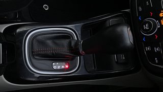 Used 2019 JEEP Compass [2017-2021] Limited 1.4 Petrol AT Petrol Automatic interior GEAR  KNOB VIEW