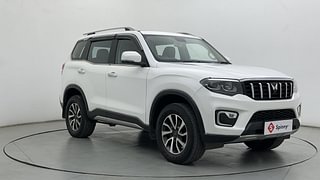 Used 2022 Mahindra Scorpio N Z8 L Petrol AT 7 STR Petrol Automatic exterior RIGHT FRONT CORNER VIEW