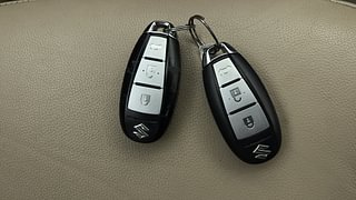 Used 2015 Maruti Suzuki Ciaz [2014-2017] ZXI+ Petrol Manual extra CAR KEY VIEW