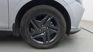 Used 2023 Hyundai New i20 Sportz 1.2 MT Petrol Manual tyres RIGHT FRONT TYRE RIM VIEW