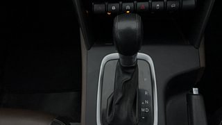 Used 2022 Mahindra Scorpio N Z8 L Petrol AT 7 STR Petrol Automatic interior GEAR  KNOB VIEW