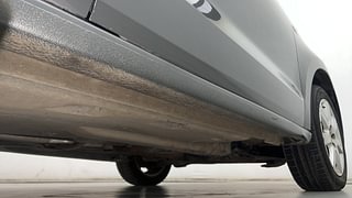 Used 2013 volkswagen Vento 1.6L Comfortline Petrol Petrol Manual extra REAR RIGHT UNDERBODY VIEW