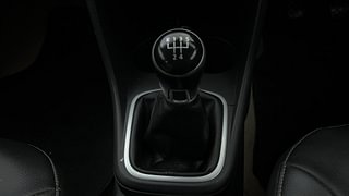 Used 2017 Volkswagen Polo [2015-2019] Highline1.2L (P) Petrol Manual interior GEAR  KNOB VIEW