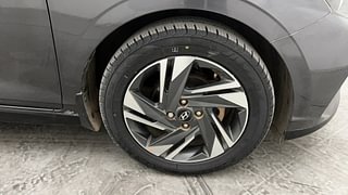 Used 2021 Hyundai New i20 Asta (O) 1.5 MT Diesel Manual tyres RIGHT FRONT TYRE RIM VIEW