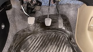 Used 2012 Honda Brio [2011-2016] S(O)MT Petrol Manual interior PEDALS VIEW