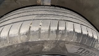 Used 2020 Maruti Suzuki XL6 [2019-2022] Alpha MT Petrol Petrol Manual tyres LEFT FRONT TYRE TREAD VIEW