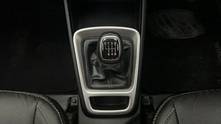 Used 2021 Hyundai Venue [2019-2022] SX 1.0  Turbo iMT Petrol Manual interior GEAR  KNOB VIEW